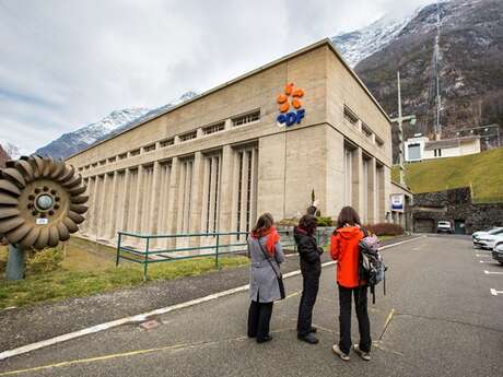 Visites guidées de la centrale hydroélectrique EDF de Pragnères avec Mélanie Visites guidées de la centrale hydroélectrique EDF de Pragnères avec Mélanie