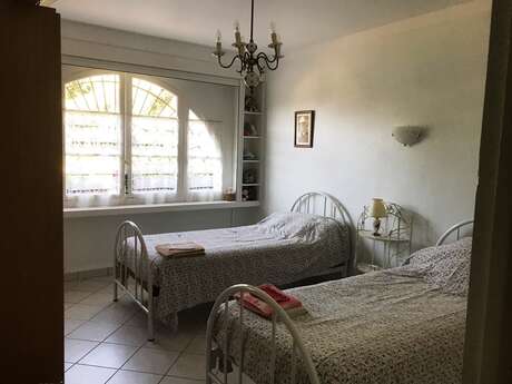 CHEZ SERGE ET MARTINE