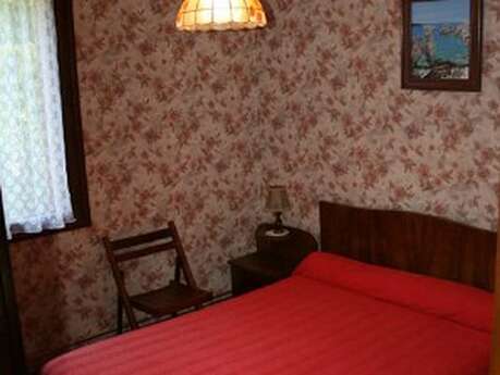 APPARTEMENT DANS MAISON