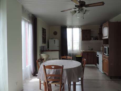 CHEZ CLAIRE ET JEAN-MI - APPT N°3