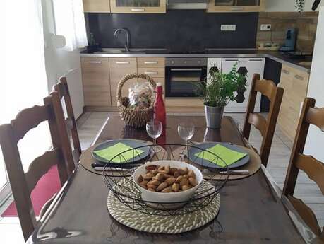 APPARTEMENT DANS MAISON L'ELIGAB