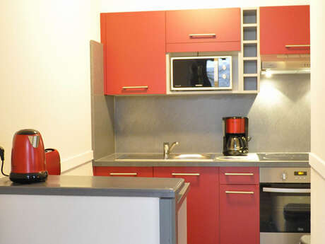 APPARTEMENT DANS MAISON