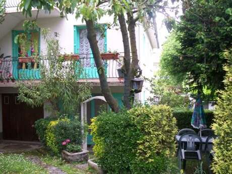 APPARTEMENT DANS MAISON DU PROPRIÉTAIRE