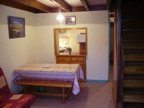 APPARTEMENT DANS RÉSIDENCE "LE NEOUVIELLE"
