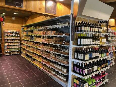 SUPERMARCHE CARREFOUR MONTAGNE