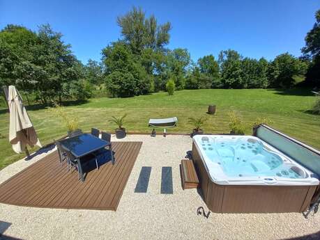 ROULOTTE AVEC JACCUZZI PRIVÉ