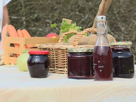 MARCHE GOURMAND ET ARTISANAL MARCHE GOURMAND ET ARTISANAL