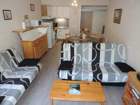 APPARTEMENT DANS RÉSIDENCE AYRÉ