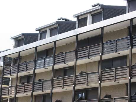 APPARTEMENT DANS RÉSIDENCE