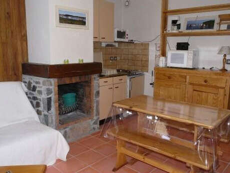 APPARTEMENT DANS RESIDENCE