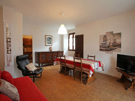 APPARTEMENT "LE MARBORE" DANS MAISON