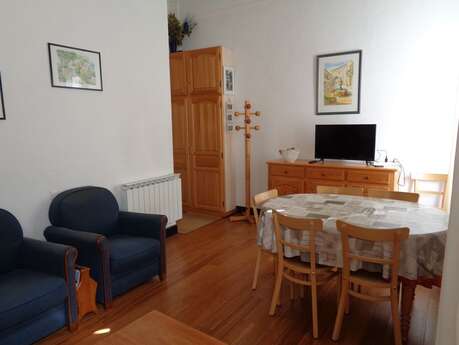 APPARTEMENT DANS RESIDENCE
