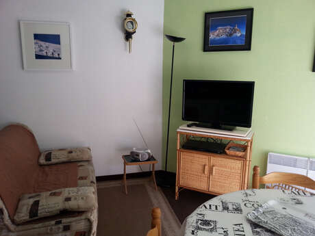 APPARTEMENT DANS RÉSIDENCE AYRÉ