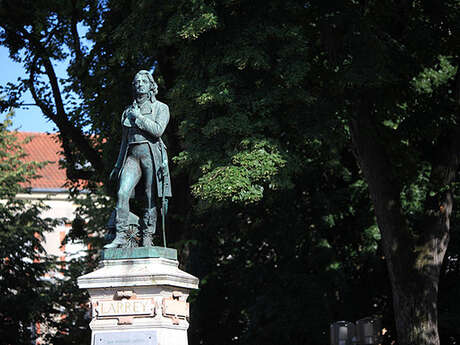 LA STATUE DU BARON LARREY