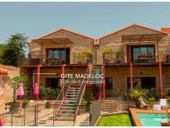 LE MAS AU VILLAGE GÎTE MADELOC