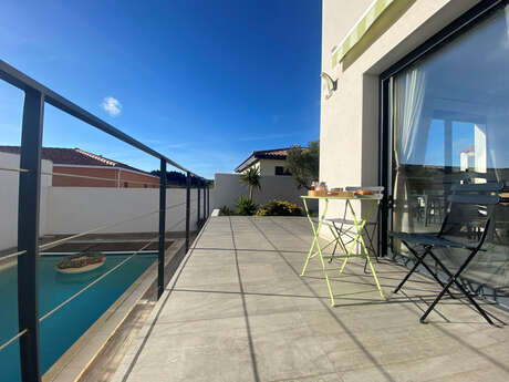 LE CLOS DE LISBETH - MAISON D’ARCHITECTE JARDIN, PISCINE DANS VILLAGE VITICOLE