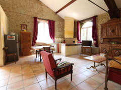 TRAMONTANE - GÎTE AMÉNAGÉ DANS GRANGE DU XXÈME S 1ER ÉTAGE D'UNE PROPRIÉTÉ AGRICOLE