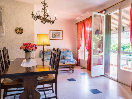 GÎTE 4 PERS. AU 1ER ÉTAGE D'UNE GRANDE VILLA AVEC PARC