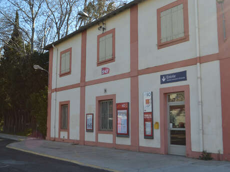 GARE SNCF D'ILLE-SUR-TÊT