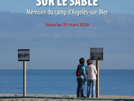 UN CAMP SUR LE SABLE