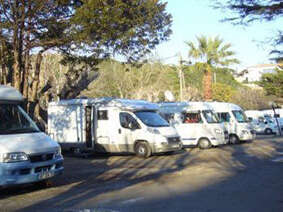 AIRE STATIONNEMENT COMMUNALE CAMPING -CARS PORT-VENDRES