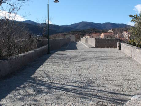 *CÉRET DANS SON SECRET
