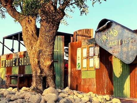 LA BOÎTE À SARDINES