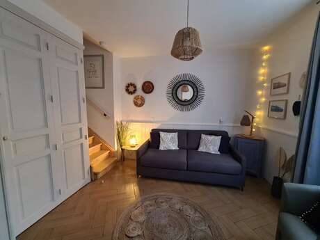 GÎTE CÔTE VERMEILLE -  DANS LA  MAISON, L'ABRI SOUS ROCHE