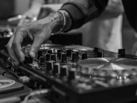 NOËL MAGIQUE AVEC DJ LUCKY FOX