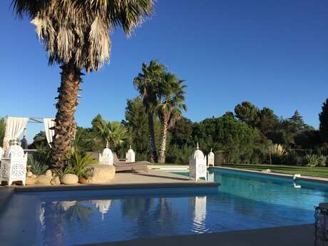 ESCAPADES LOINTAINES