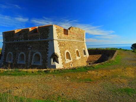 FORT ROND ET FORT CARRE