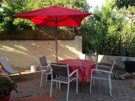 CHARMANT T2 AU RDC À PROXIMITÉ DE LA PLAGE ET DU PORT