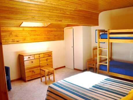 APPARTEMENT SPACIEUX ET CONVIVIAL DANS PETITE RÉSIDENCE PRIVÉE