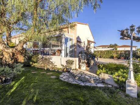 MAISON CLIMATISÉE AVEC JARDIN FLEURI