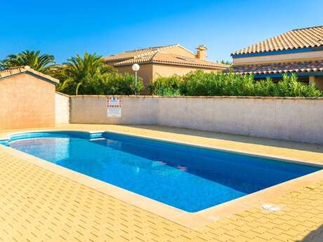 MAISON 6 PERS. DANS RÉSIDENCE AVEC PISCINE À 100M DE LA PLAGE