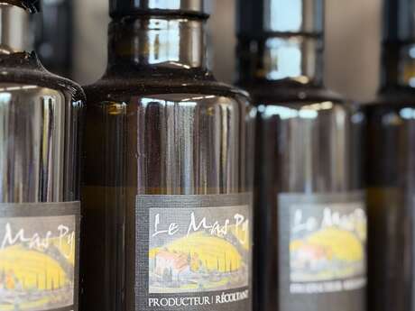 IMMERSION AU CŒUR DE L'OLIVERAIE : VISITE ACCOMPAGNÉE DU MAS PY ET DÉGUSTATION D'HUILE D'OLIVE D'EXCEPTION