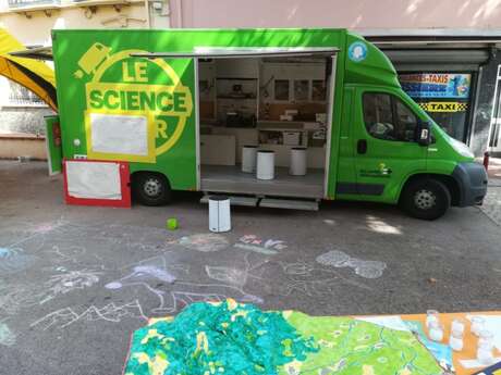 CAMION DU SCIENCE TOUR