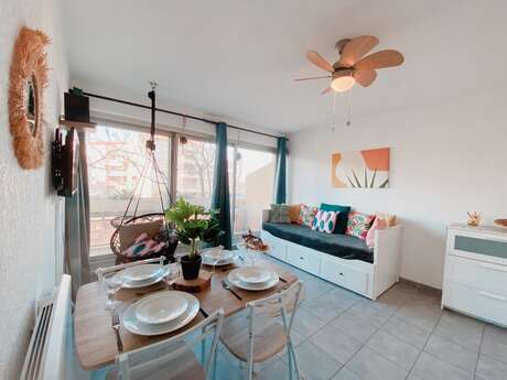 SUPERBE T2 AU CALME - BALCON SUR LA MARINA (3 PERS.)