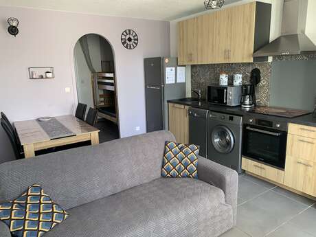 BEAU T2 + CABINE A 100 METRES DE LA MER