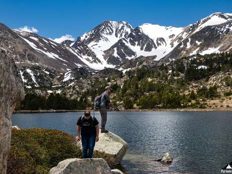 JULIEN ROUGE  GUIDE DE PÊCHE