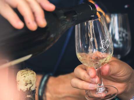 BOUTEILLES À LA MER