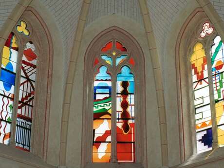 VITRAUX, LA COULEUR DE LA LUMIÈRE