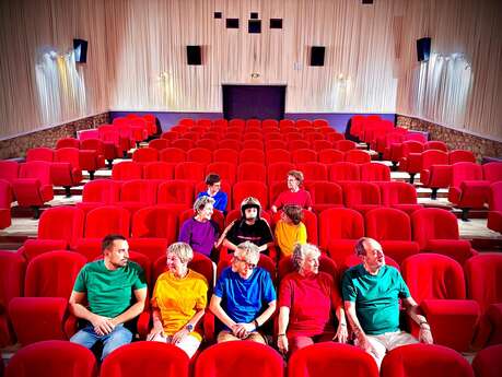 LA CANTATRICE (PRESQUE) CHAUVE - "AU THÉÂTRE... ÇA ME DIT !"