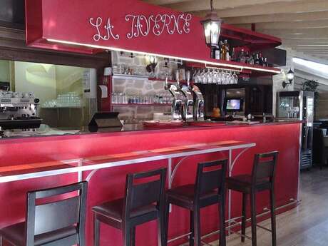 LA TAVERNE