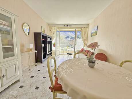 LE PALAIS T2 2ÈME ÉTAGE