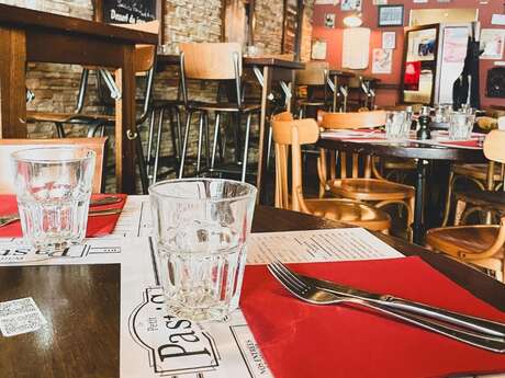 LE PETIT PASTIS