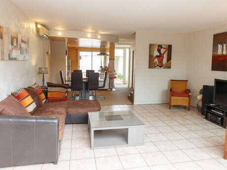 VILLA 402 - 6 PERS. PLAGE SUD - PROCHE COMMERCES ET RESTAURTANTS