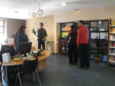 POINT INFO TOURISME-MEDIATHEQUE  FORMIGUERES