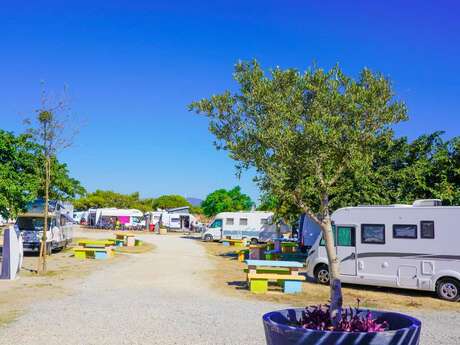 AIRE DE CAMPING CAR BARCARES