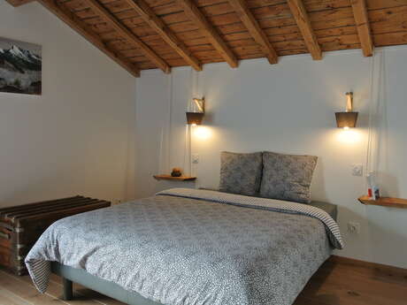 LA CASA TARA